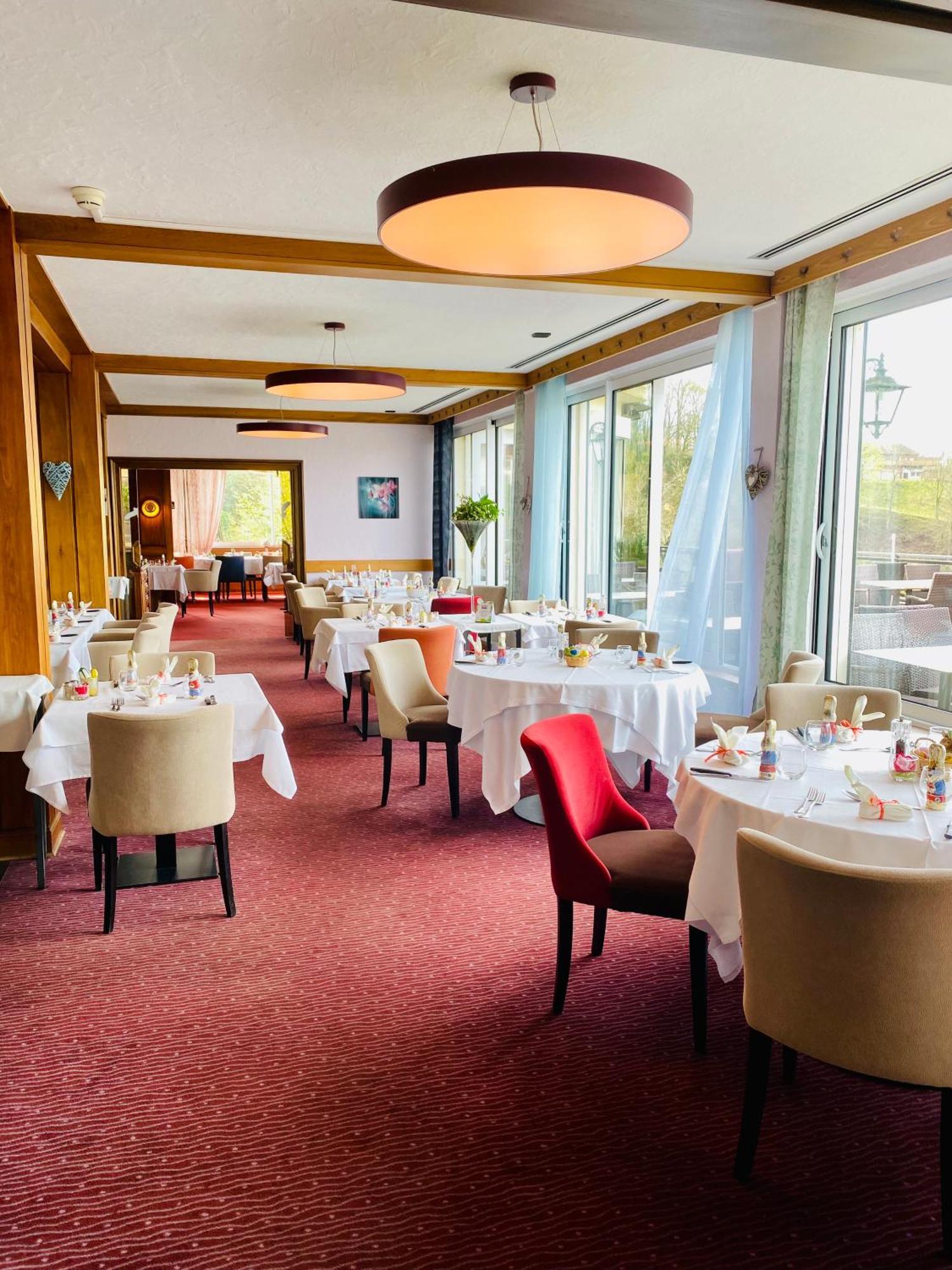Hotel Restaurant Aux Trois Roses ลาเปอติต-ปีแยร์ ภายนอก รูปภาพ