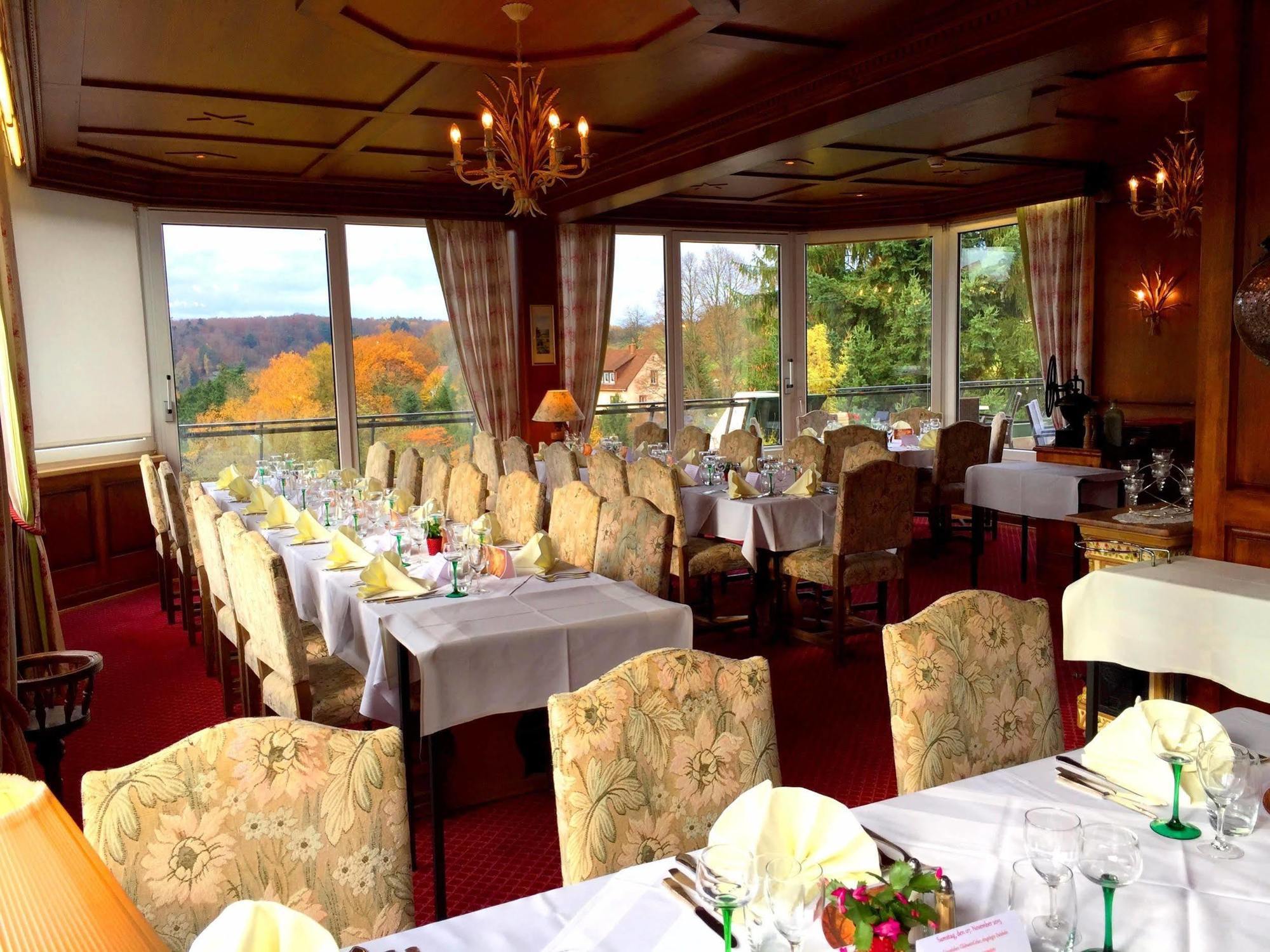 Hotel Restaurant Aux Trois Roses ลาเปอติต-ปีแยร์ ภายนอก รูปภาพ